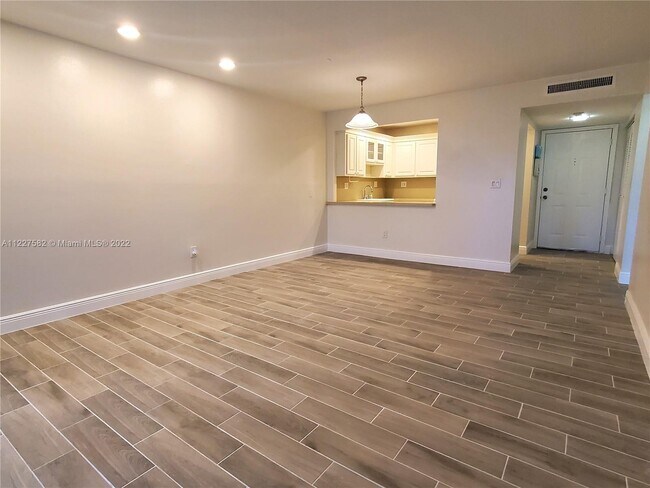 Foto del edificio - 9301 SW 92nd Ave