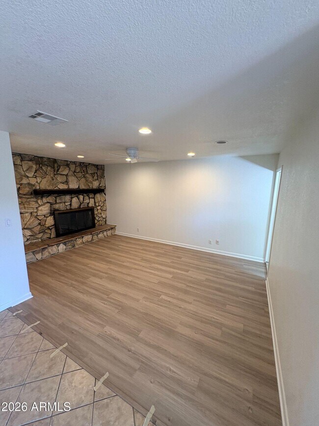 Foto del edificio - 1849 E 8th Ave