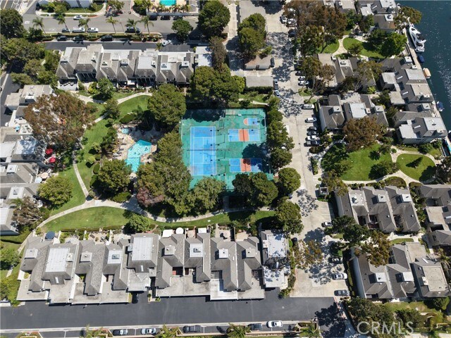 Foto del edificio - 16355 Wimbledon Ln
