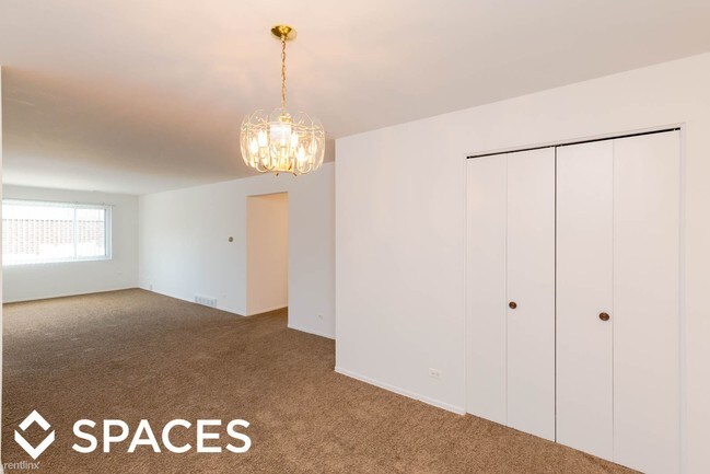 Building Photo - 3 br, 2 bath  - 2333 W Lunt Ave UNT403