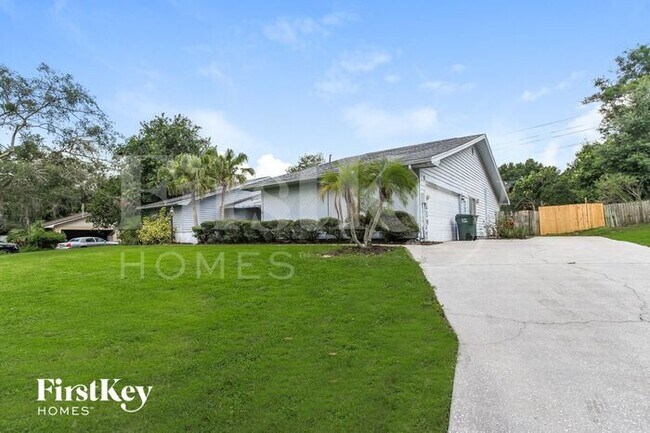 Foto del edificio - 4911 Stonecrest Dr