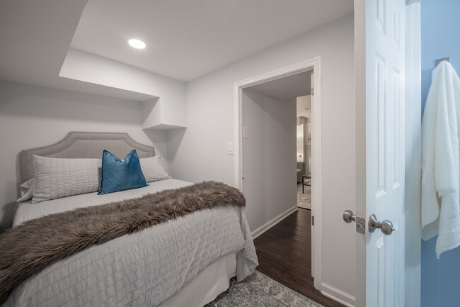 Building Photo - Basement