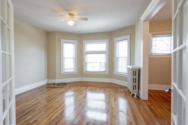 Building Photo - 1659 Leverette St