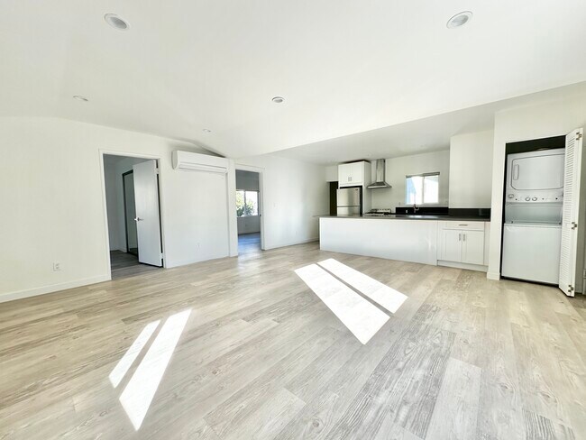 Foto del edificio - 2429 W Ave 33
