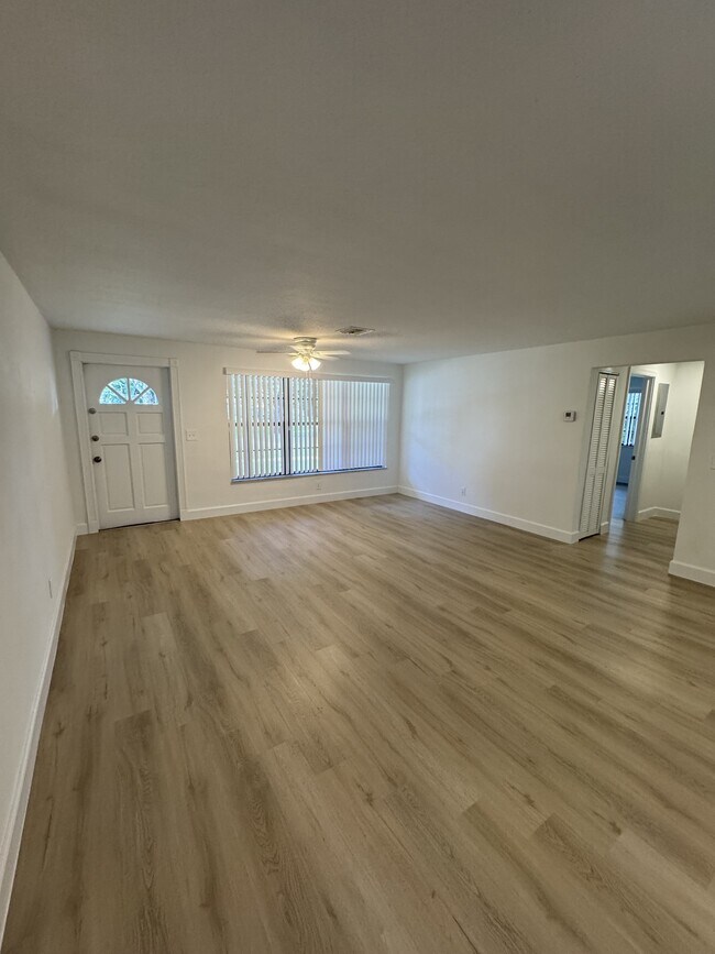 Foto del edificio - 5125 SW 92nd Terrace