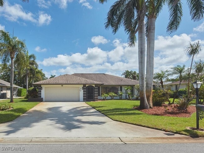 Building Photo - 213 Bay Meadows Dr