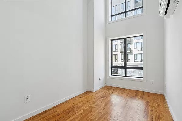 Building Photo - 812 Lexington Ave