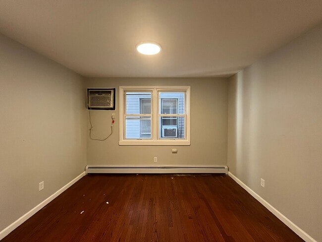 Foto del edificio - 186 Lembeck Ave