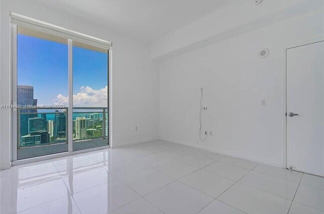 Foto del edificio - 950 Brickell Bay Dr