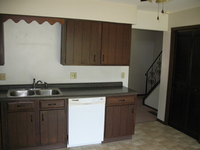 Foto del edificio - 2626 E 30th St