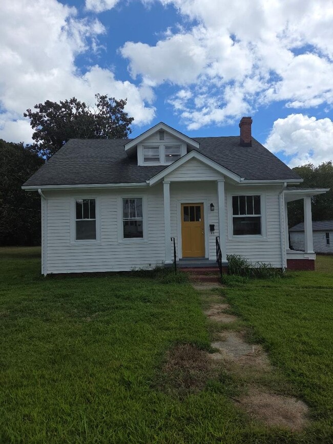 Building Photo - 120 Hanover Ave