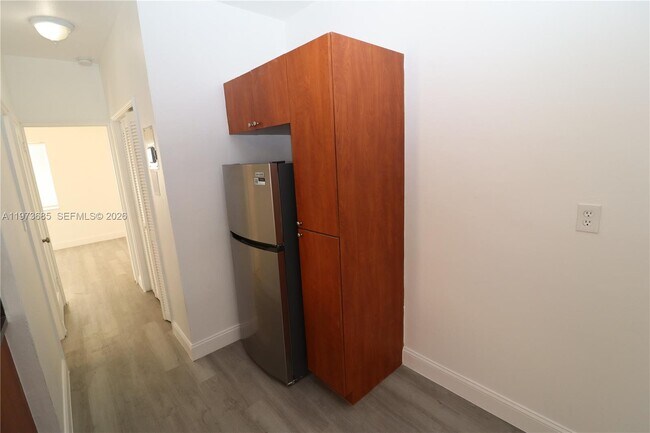 Foto del edificio - 835 83rd St