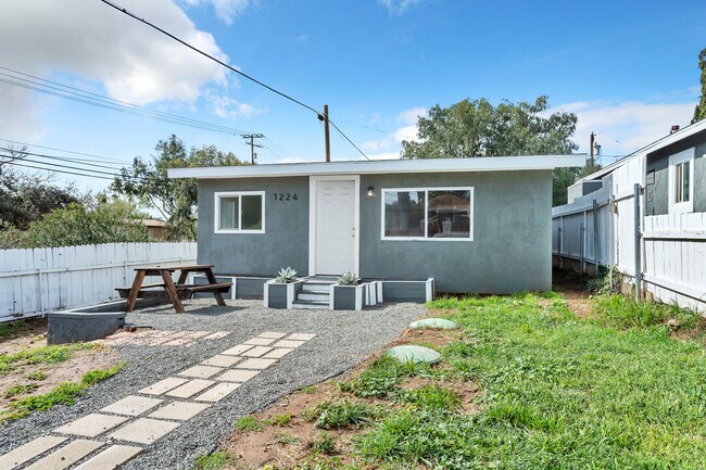 Foto del edificio - 1224 Willowside Ter