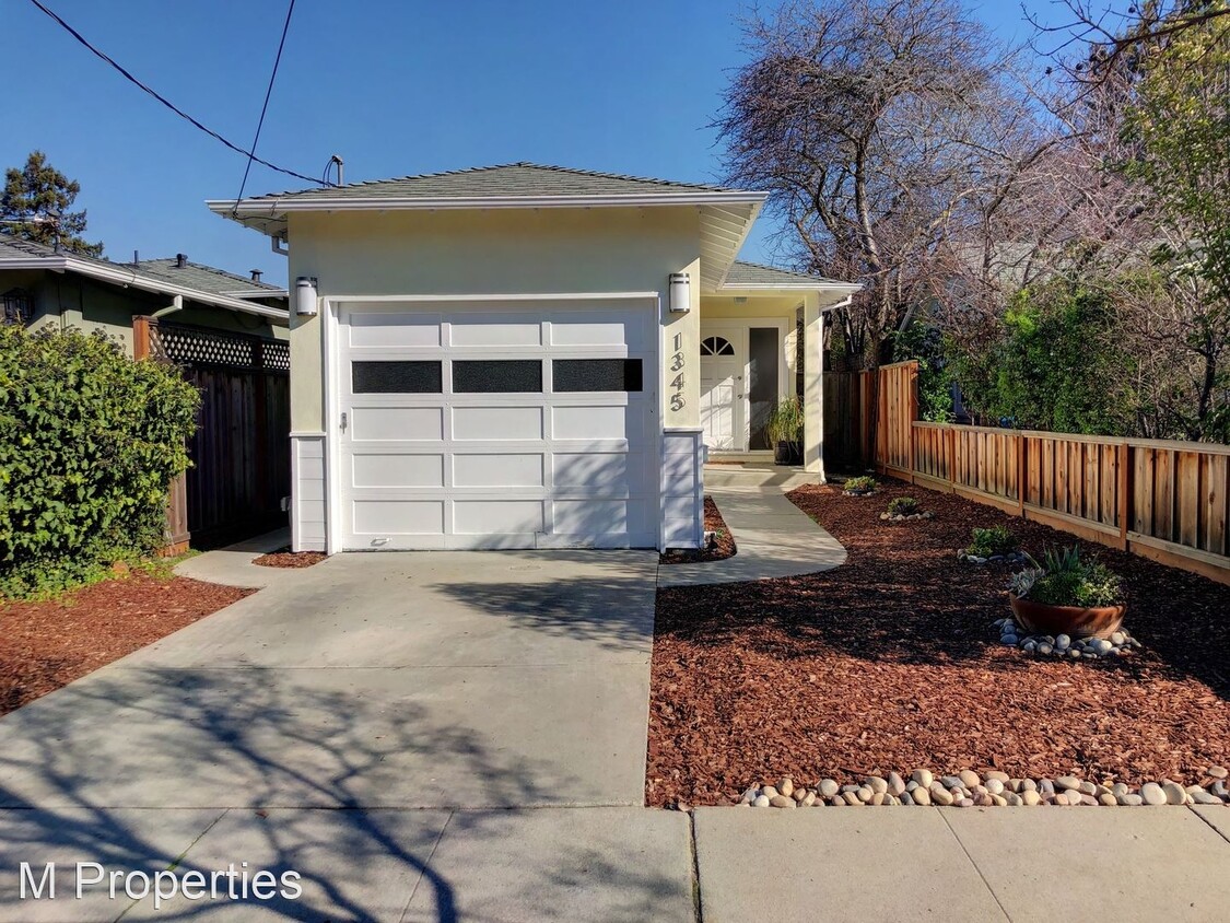 2 br, 1 bath House - 1345 Norman Street Photo