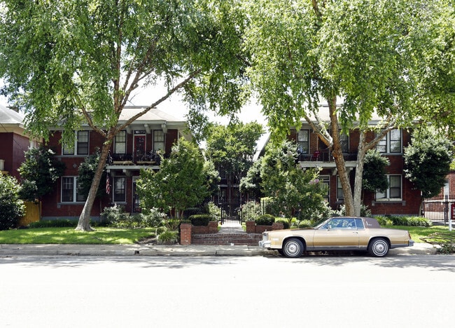 Photo - 31 S McLean Blvd Apartments