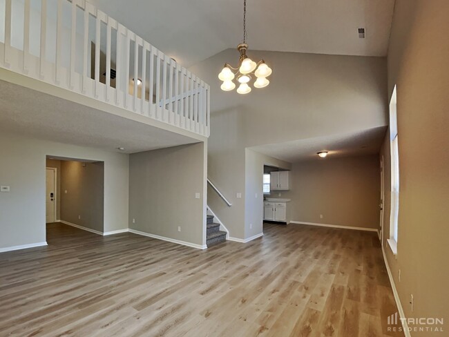 Building Photo - 7210 Kimble Dr