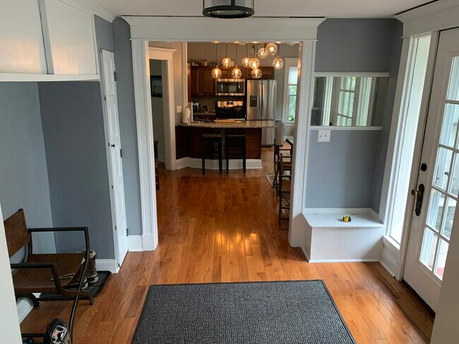 Foto del edificio - 16 Inwood Pl