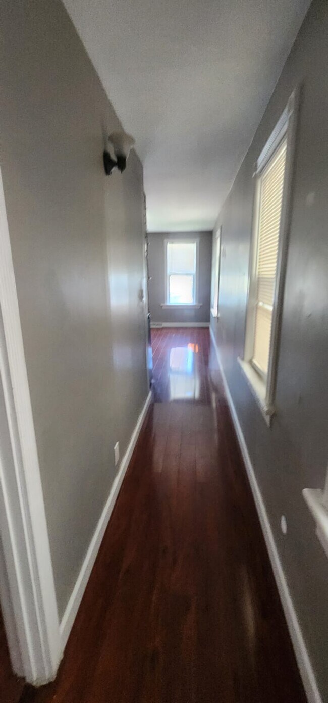 Foto del edificio - 1831 N Warren Ave