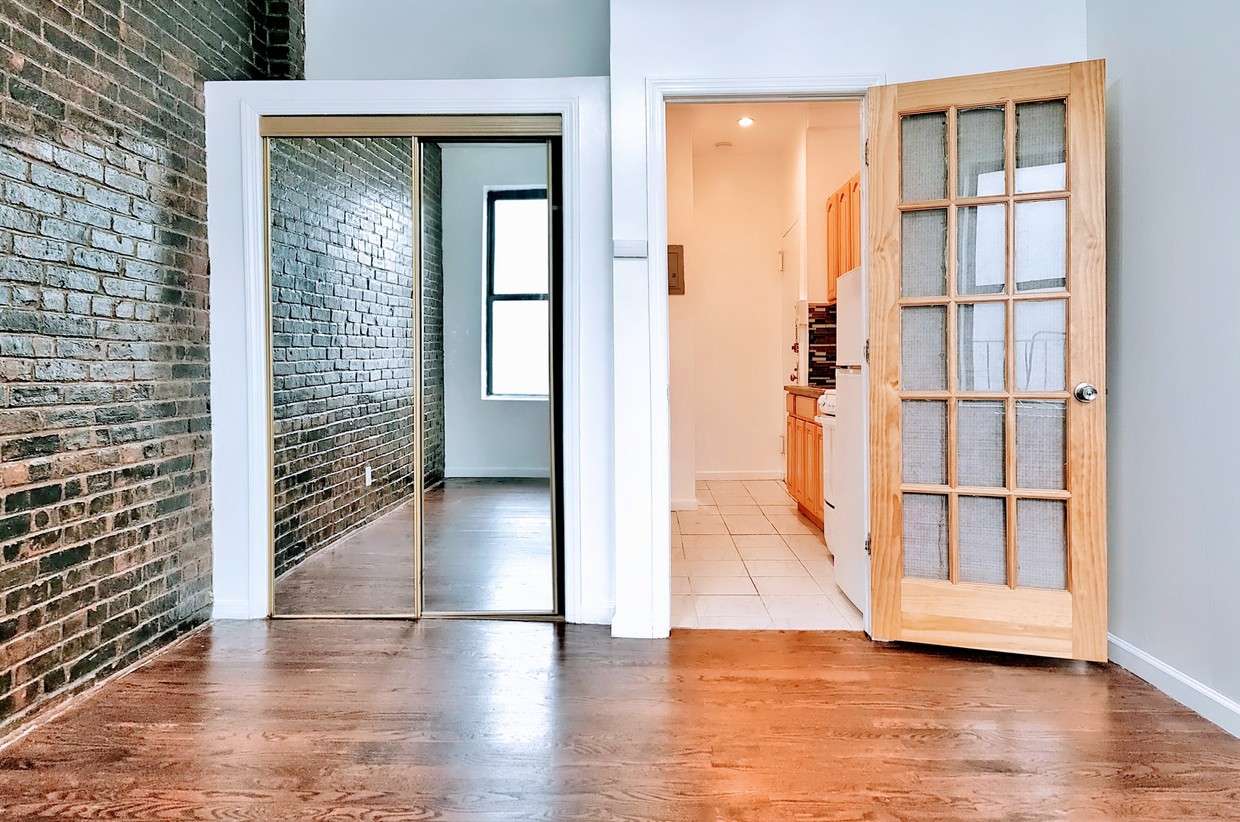 Primary Photo - 40 Rivington St