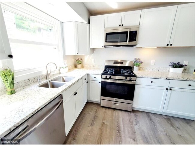 Building Photo - 4 br, 2 bath House - 4201 65Th Avenue N