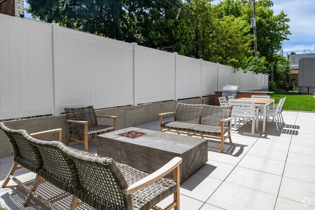 Patio al aire libre - The Fitz