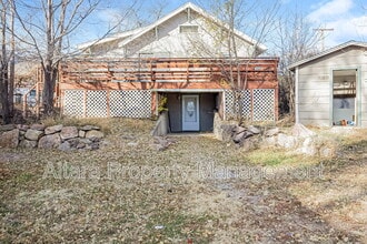 Building Photo - 1303 Langmeyer St