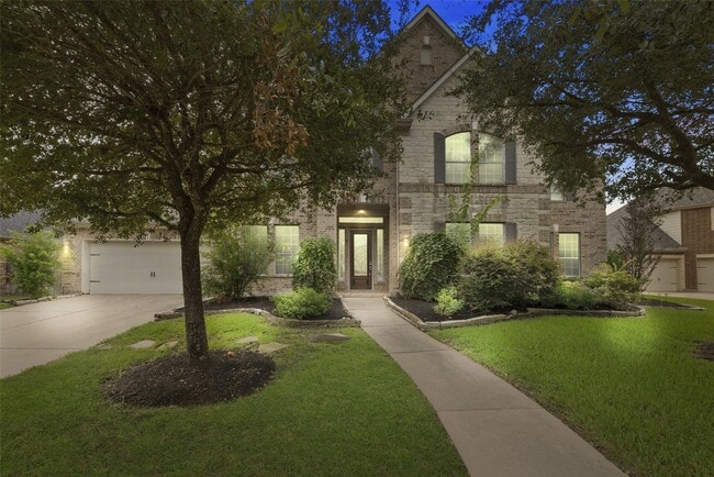 Foto del edificio - 7827 Trinity Hills Ln