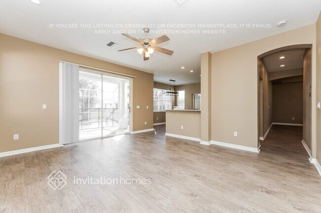 Foto del edificio - 18139 Heron Walk Dr