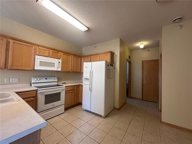 Foto del edificio - 9410 Marshall Rd