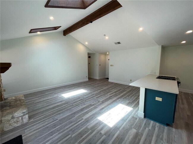 Building Photo - 2401 Silver Spur Dr