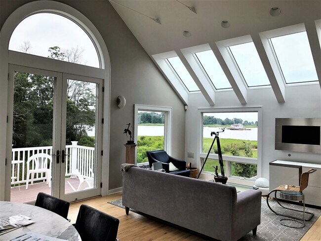Foto del edificio - 17 Meadow Ln