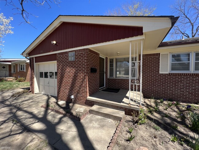 Building Photo - 2 br, 1 bath House - 1808 N Westridge Dr D...