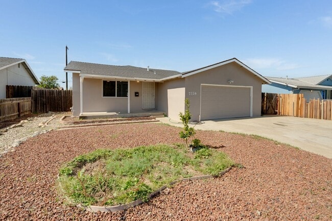 Foto del edificio - 7726 Laurie Way