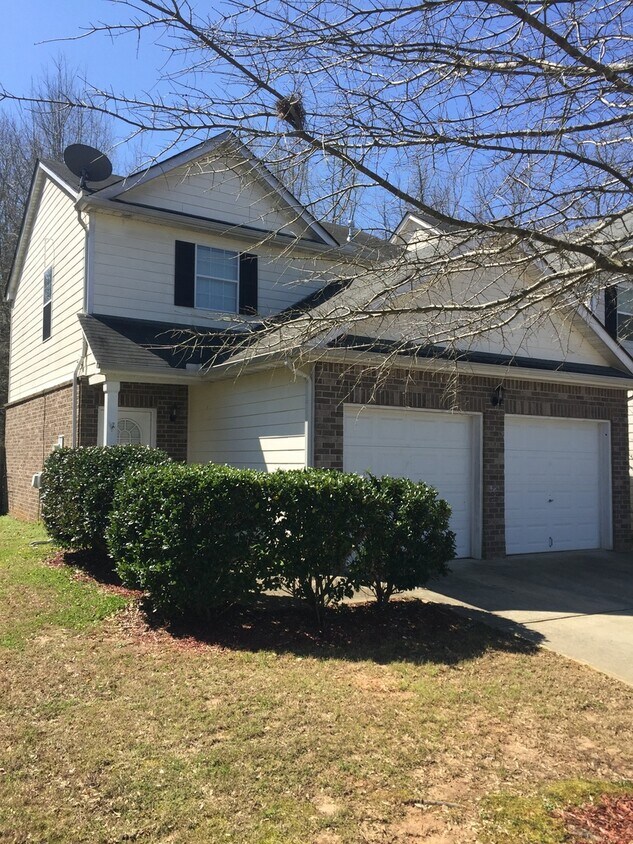 Primary Photo - 230 Southwind Ln