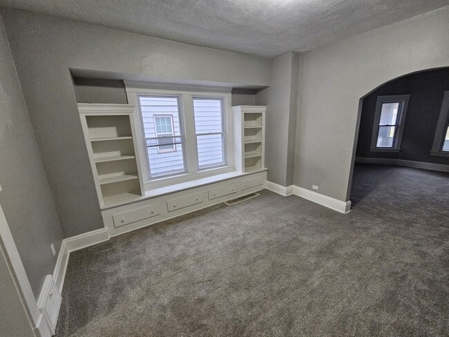 Foto del edificio - 12717 Parkhill Ave