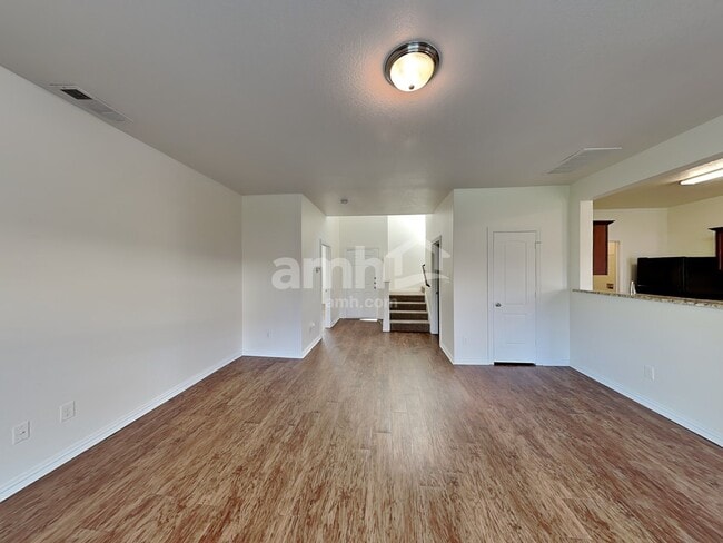 Building Photo - 1220 Arizona Dr