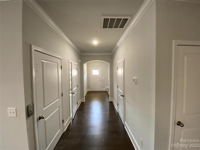 Building Photo - 6027 Villa Ford Ln