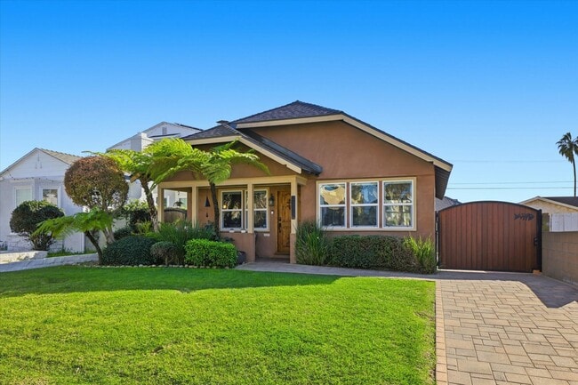 Building Photo - 4312 W 59th St