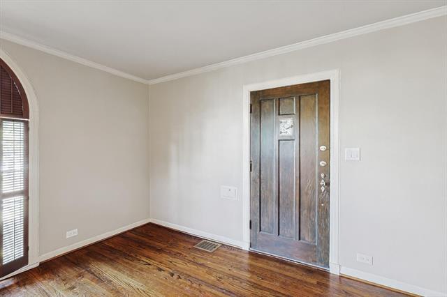 Foto del edificio - 4317 Pershing Ave
