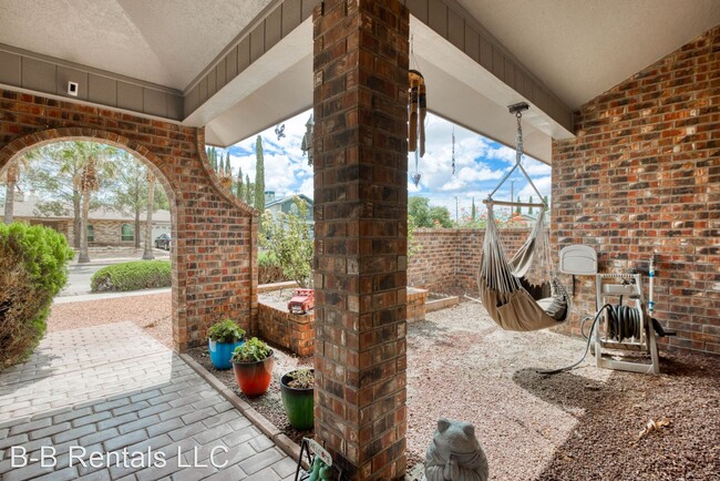 Building Photo - 3 br, 2 bath House - 11549 James Grant