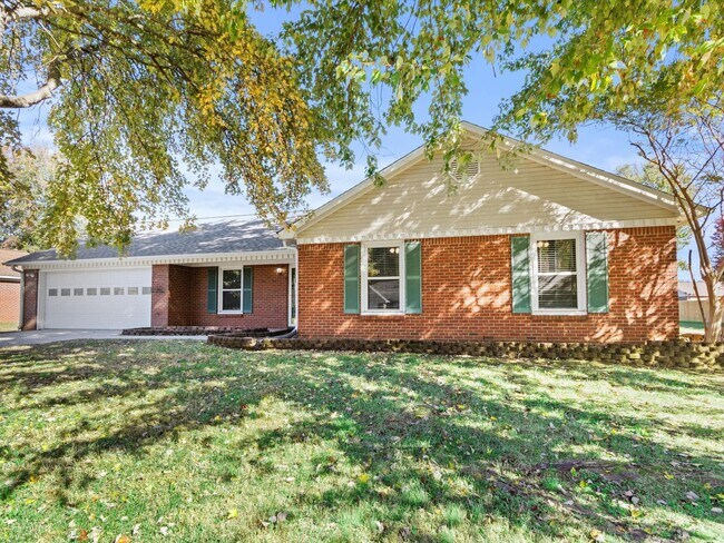 Foto del edificio - Great location in Harvest and only minutes...