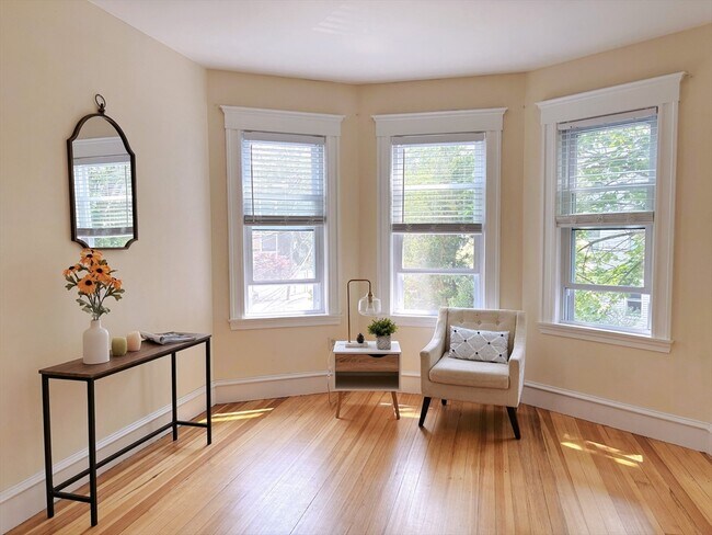 Foto del edificio - 8 Fainwood Cir
