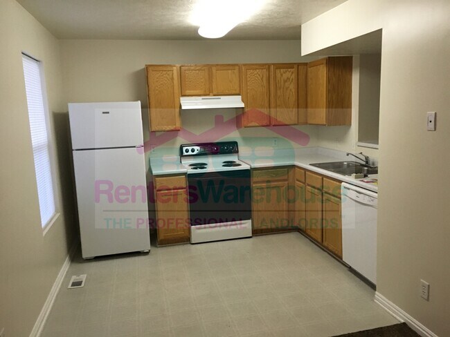 Foto del edificio - 784 N 170 W