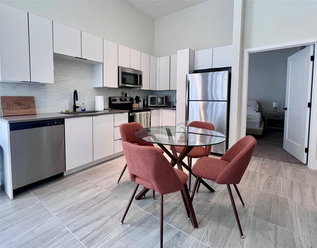 Foto del edificio - 120 N Compass Way