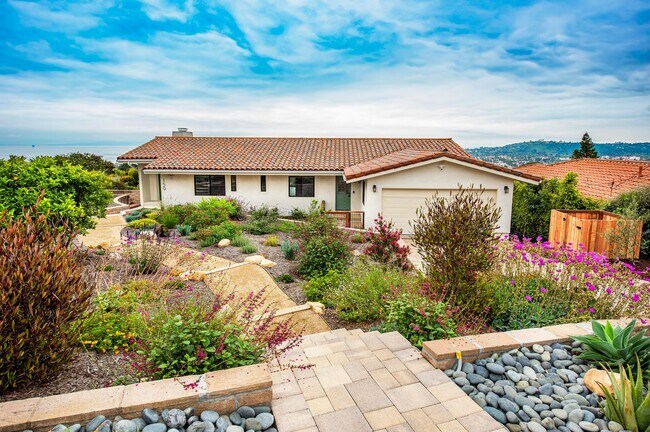 Building Photo - Exquisite Riviera Retreat w/ Ocean View - ...