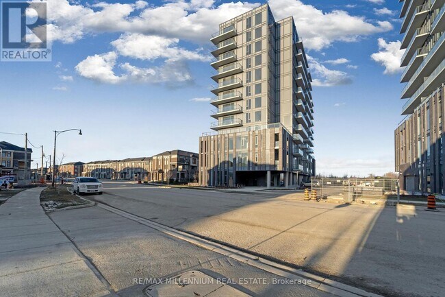 Photo du bâtiment - 225-225 Veterans Drive