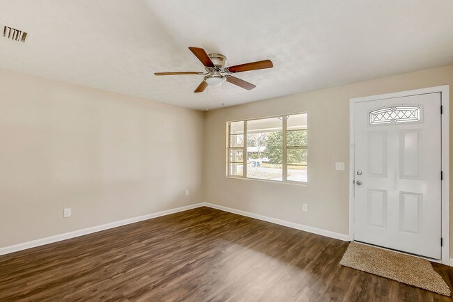 Building Photo - 4516 Key Woodley Dr S