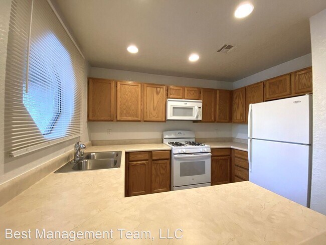 Foto del edificio - 2 br, 1 bath House - 5050 S. Rainbow #203