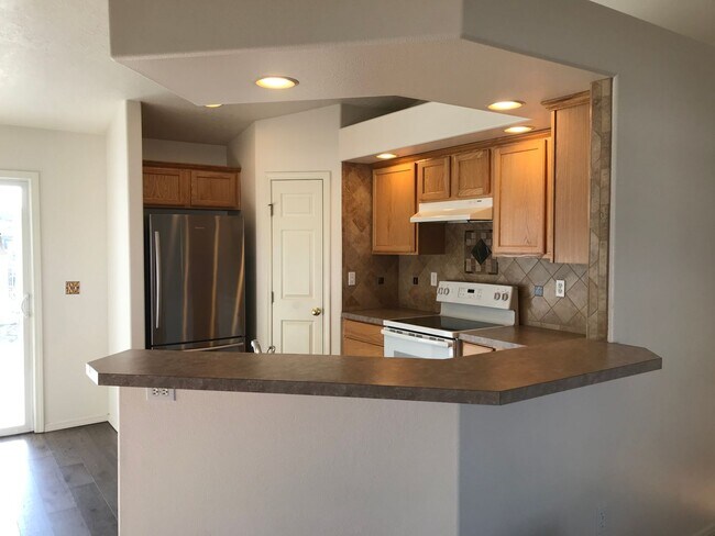 Building Photo - Single level 4 bedroom 2 bath Boise home.