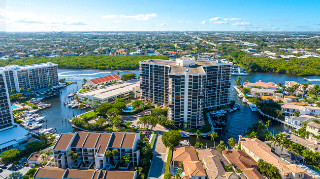 Building Photo - 4740 S Ocean Blvd